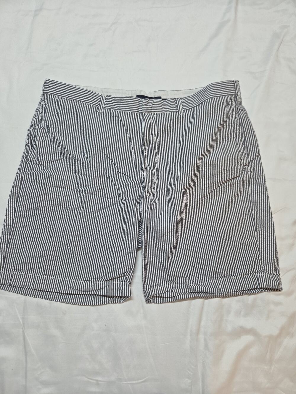 Tommy Hilfiger Men's Seersucker Shorts White/Blue, Size 40